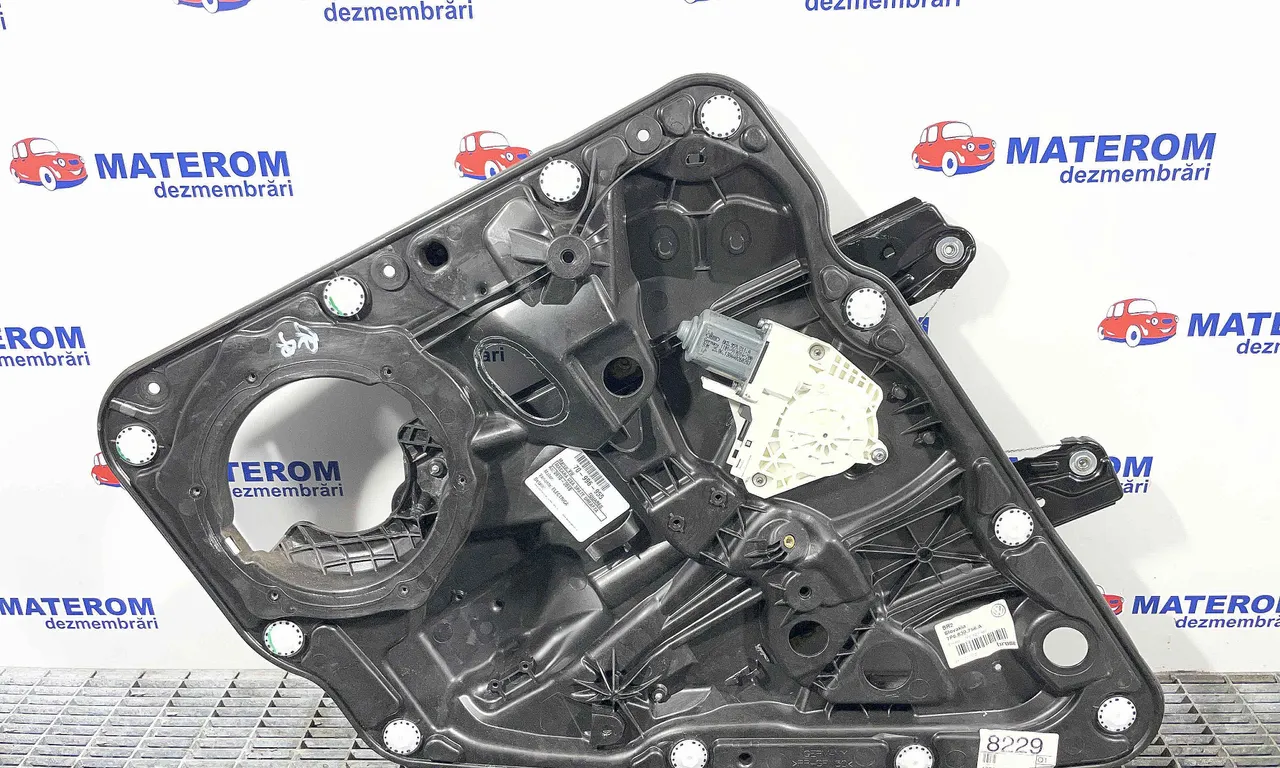 MACARA USA SPATE DREAPTA VOLKSWAGEN TOUAREG 2010-2018