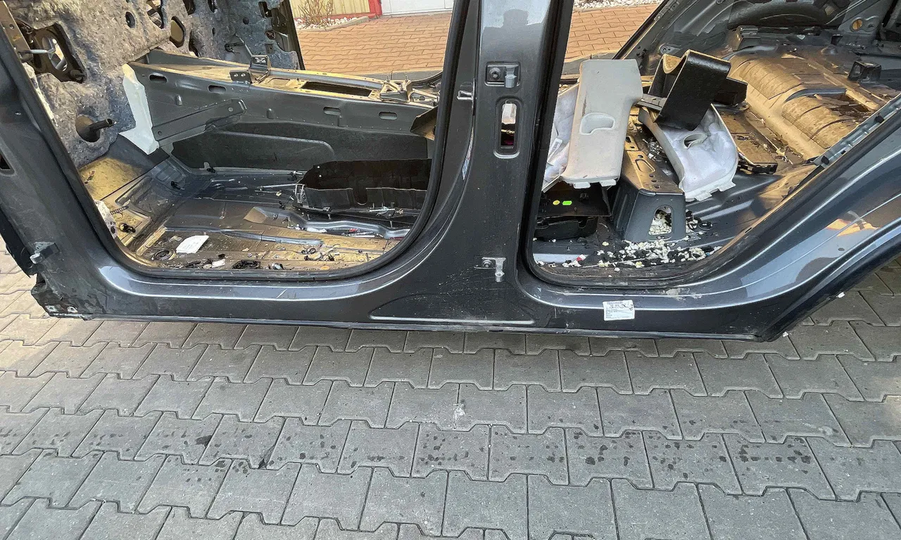 PRAG STANGA VOLKSWAGEN TOUAREG 2010-2018