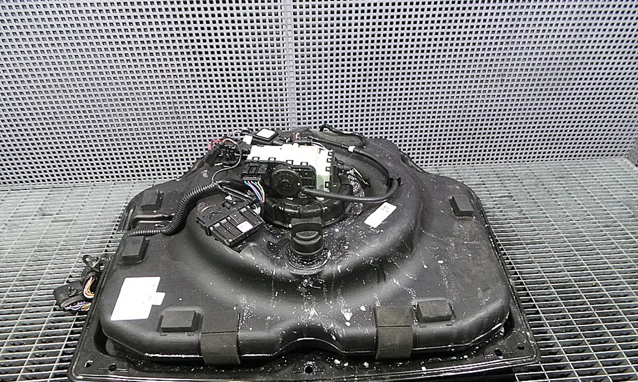 REZERVOR AD BLUE VOLKSWAGEN TOUAREG 2010-2018