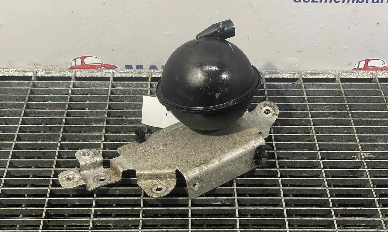 REZERVOR VACUUM VOLKSWAGEN TOUAREG 2010-2018