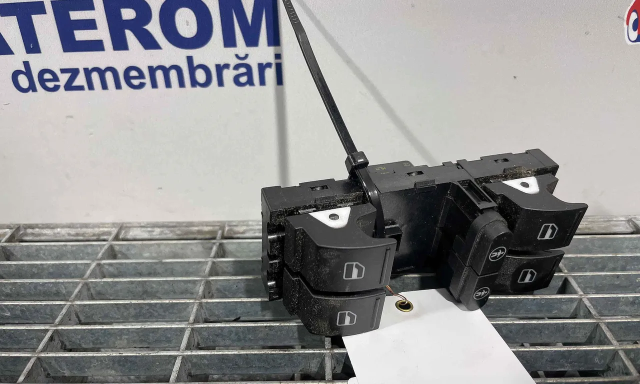INTRERUPATOR GEAMURI VOLKSWAGEN TOUAREG 2010-2018