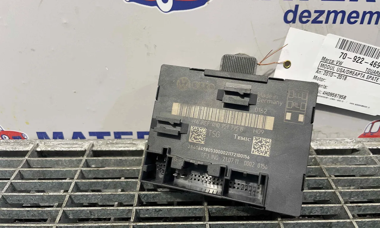 MODUL USA/DREAPTA SPATE VOLKSWAGEN TOUAREG 2010-2018
