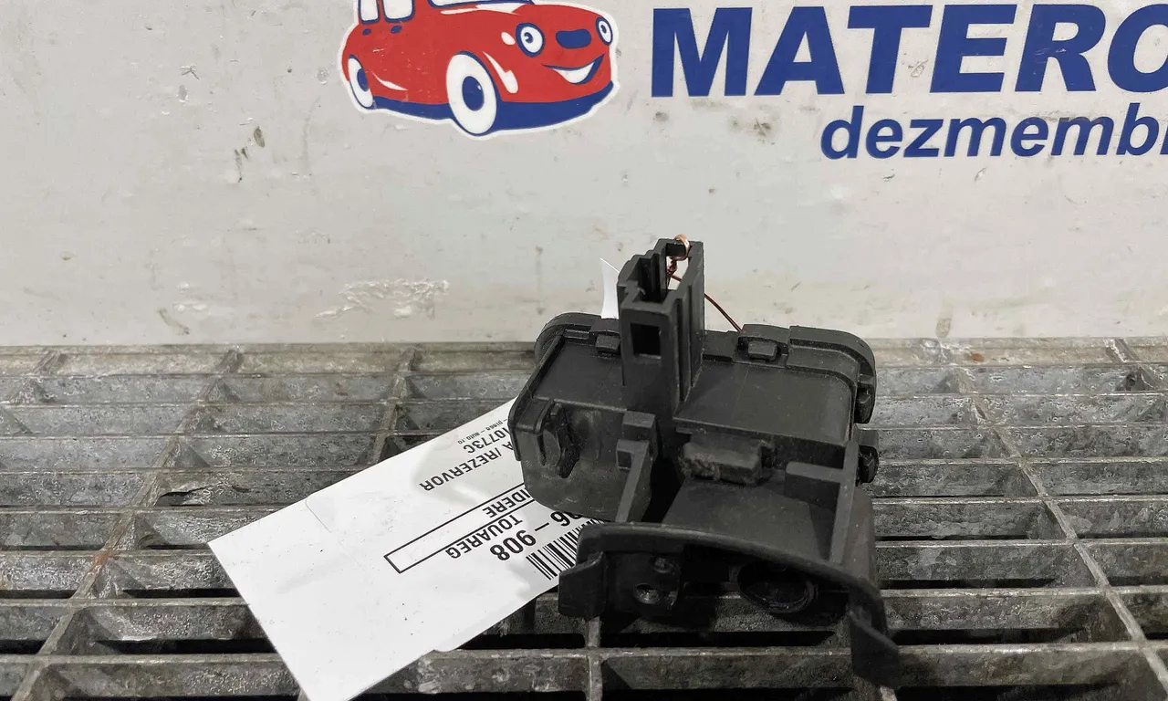 MOTORAS DESCHIDERE VOLKSWAGEN TOUAREG 2010-2018