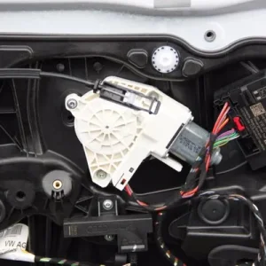 Motoras macara usa dreapta spate