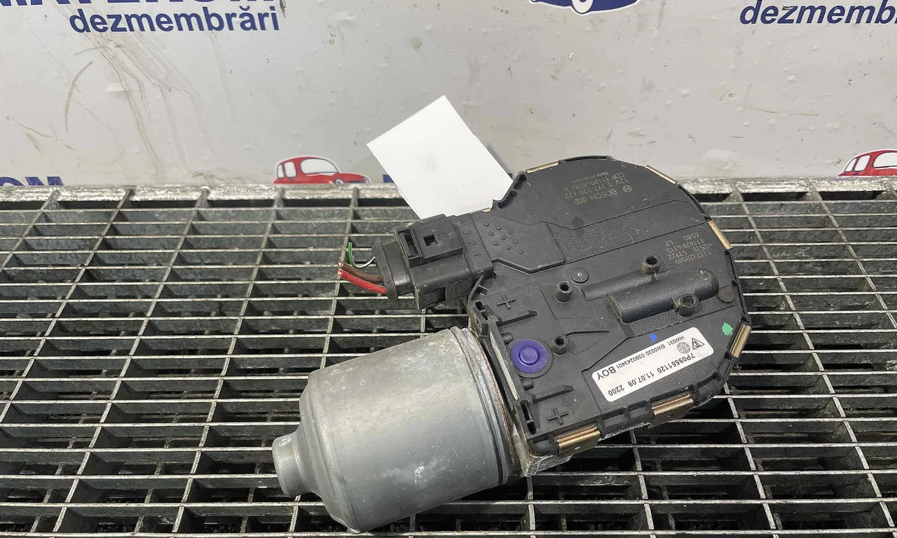 MOTORAS STERGATOR PARBRIZ VOLKSWAGEN TOUAREG 2010-2018