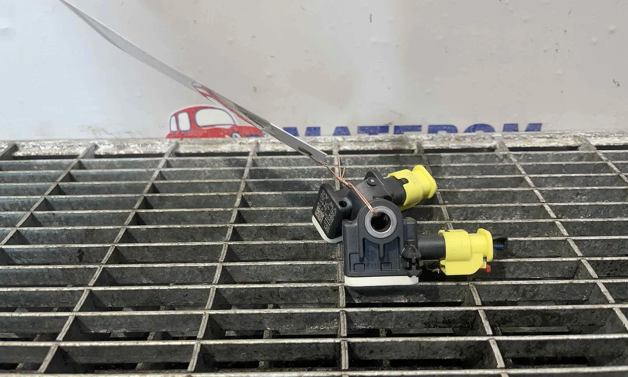 SENZOR IMPACT VOLKSWAGEN TOUAREG 2010-2018