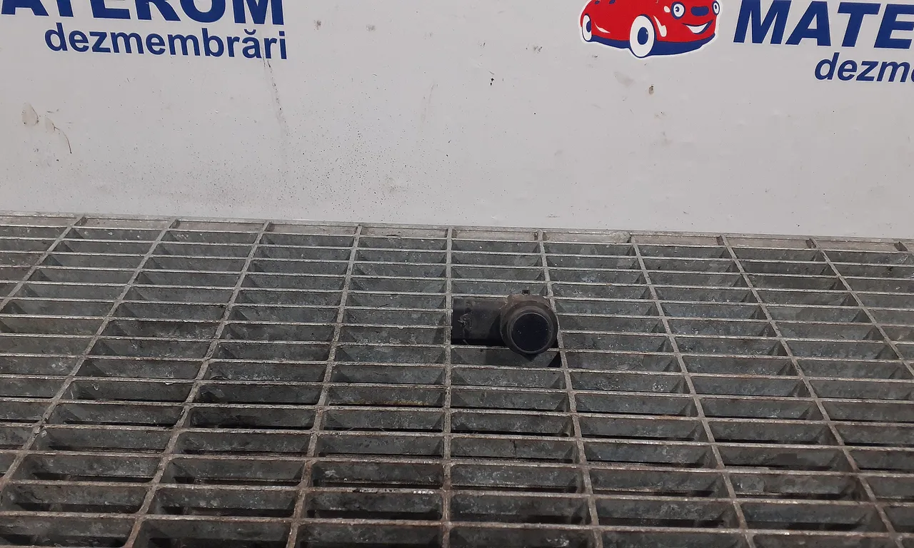 SENZOR PARCARE FATA VOLKSWAGEN TOUAREG 2010-2018