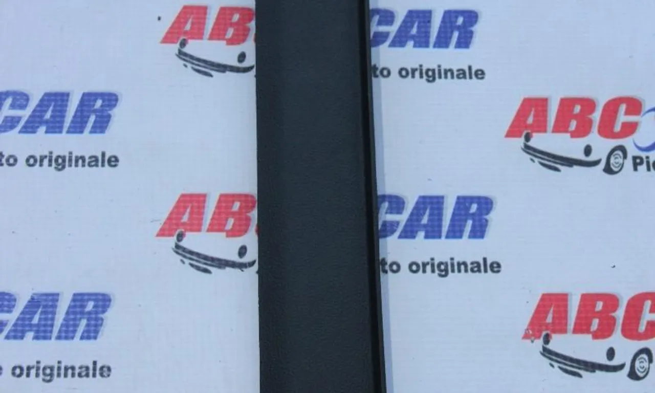 Trim prag stanga spate VOLKSWAGEN TOUAREG 2010-2018