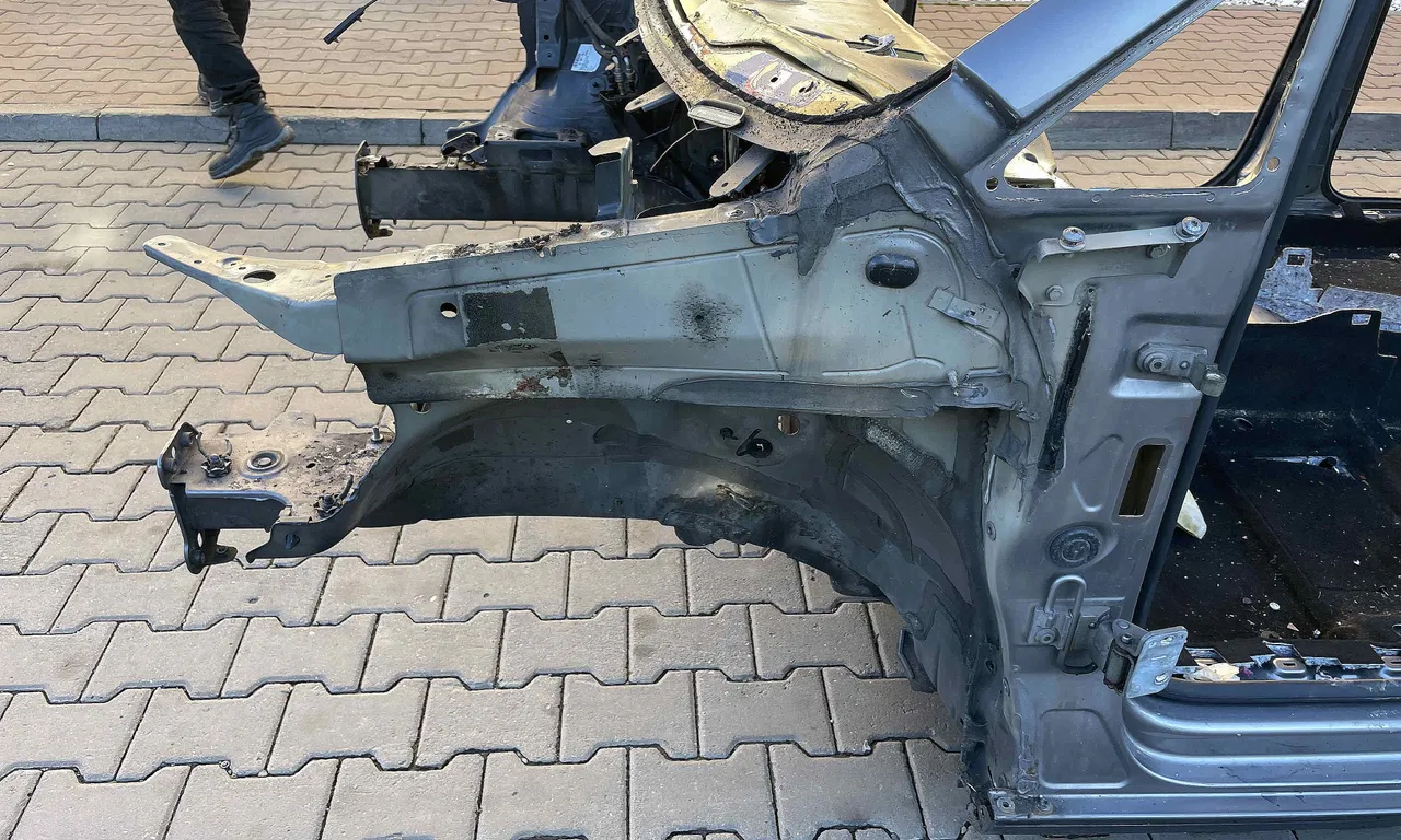 LONJERON STANGA VOLKSWAGEN TOURAN 2003-2011
