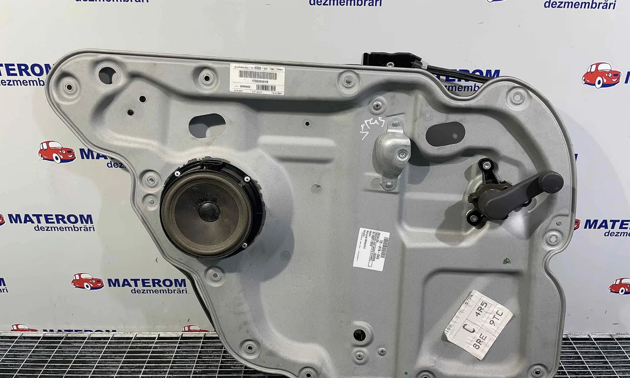 MACARA USA SPATE STANGA VOLKSWAGEN TOURAN 2003-2011