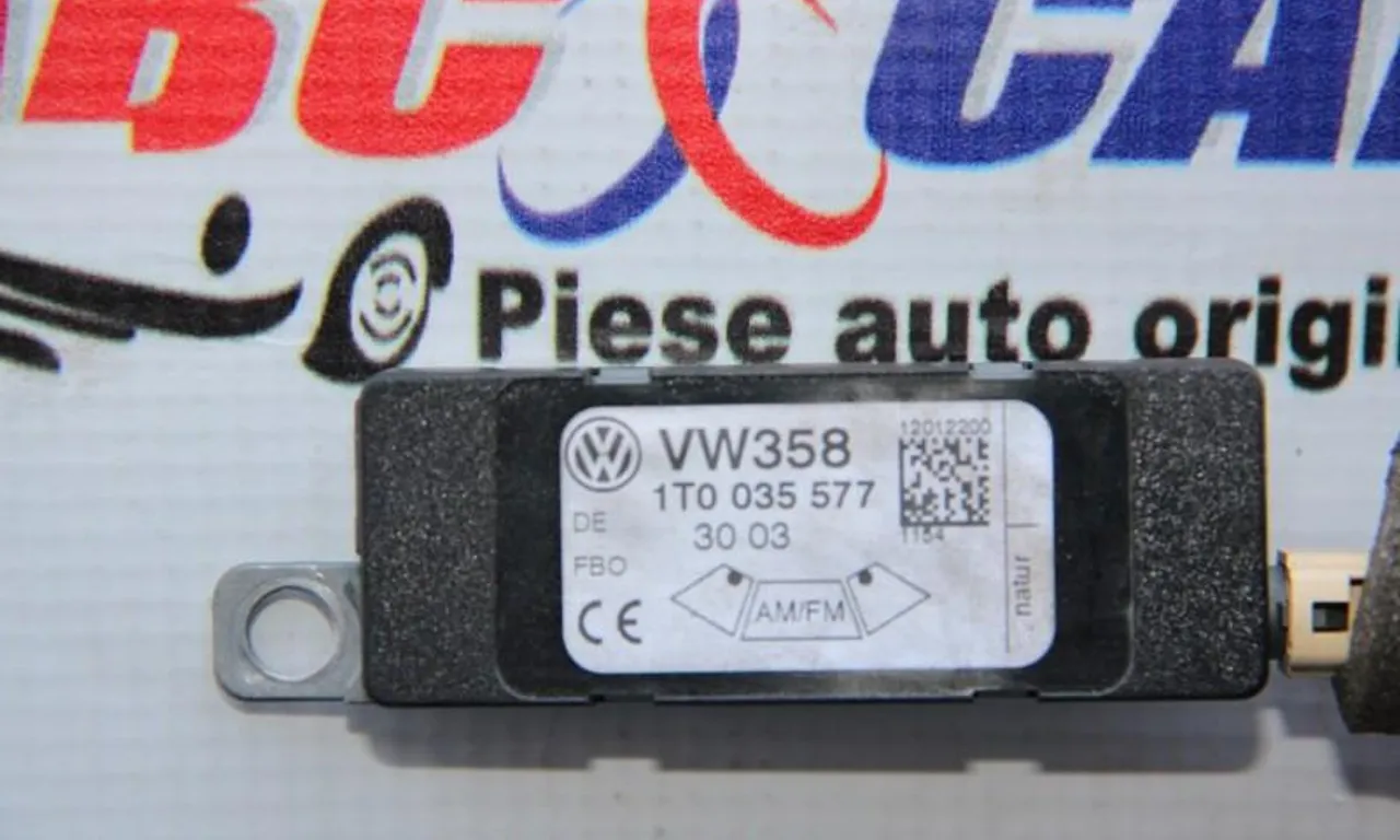 Amplificator antena VOLKSWAGEN TOURAN 2003-2011