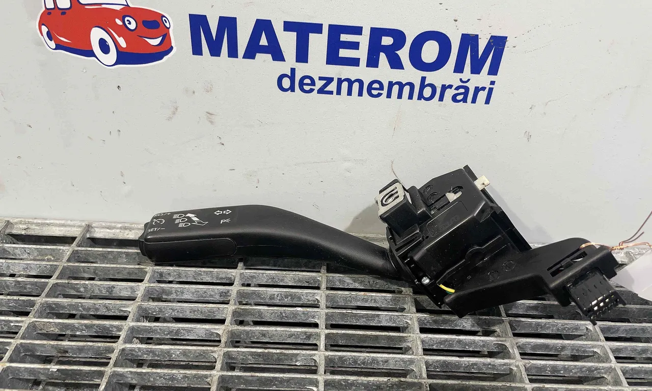 BLOC SEMNALIZARE VOLKSWAGEN TOURAN 2003-2011