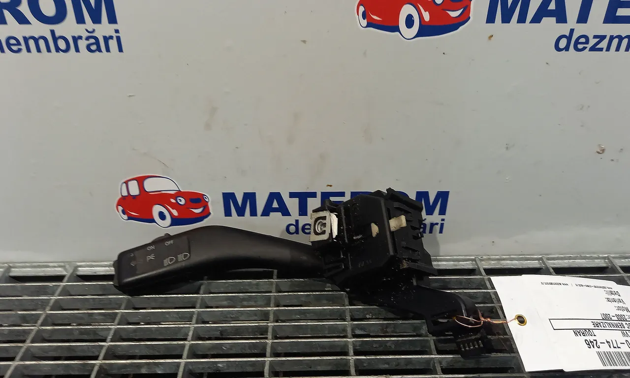 BLOC SEMNALIZARE VOLKSWAGEN TOURAN 2003-2011
