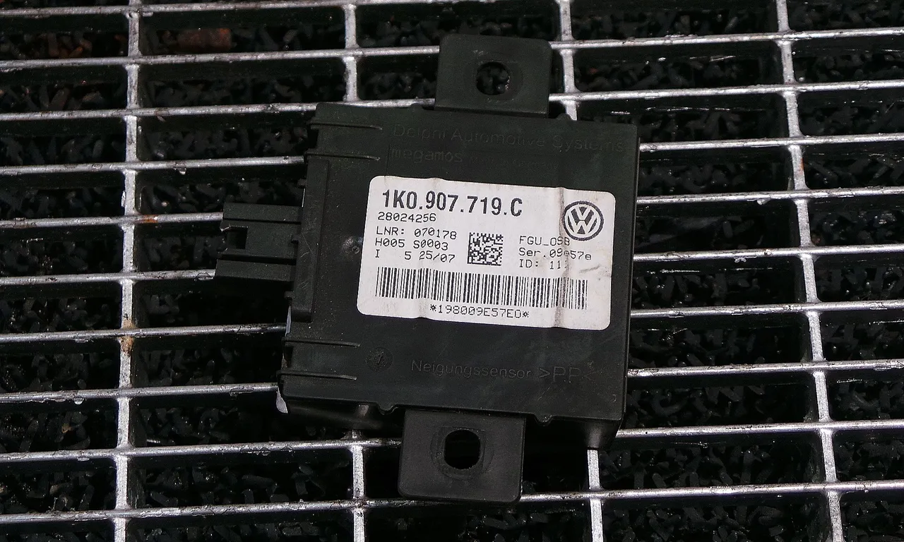 MODUL ALARMA VOLKSWAGEN TOURAN 2003-2011