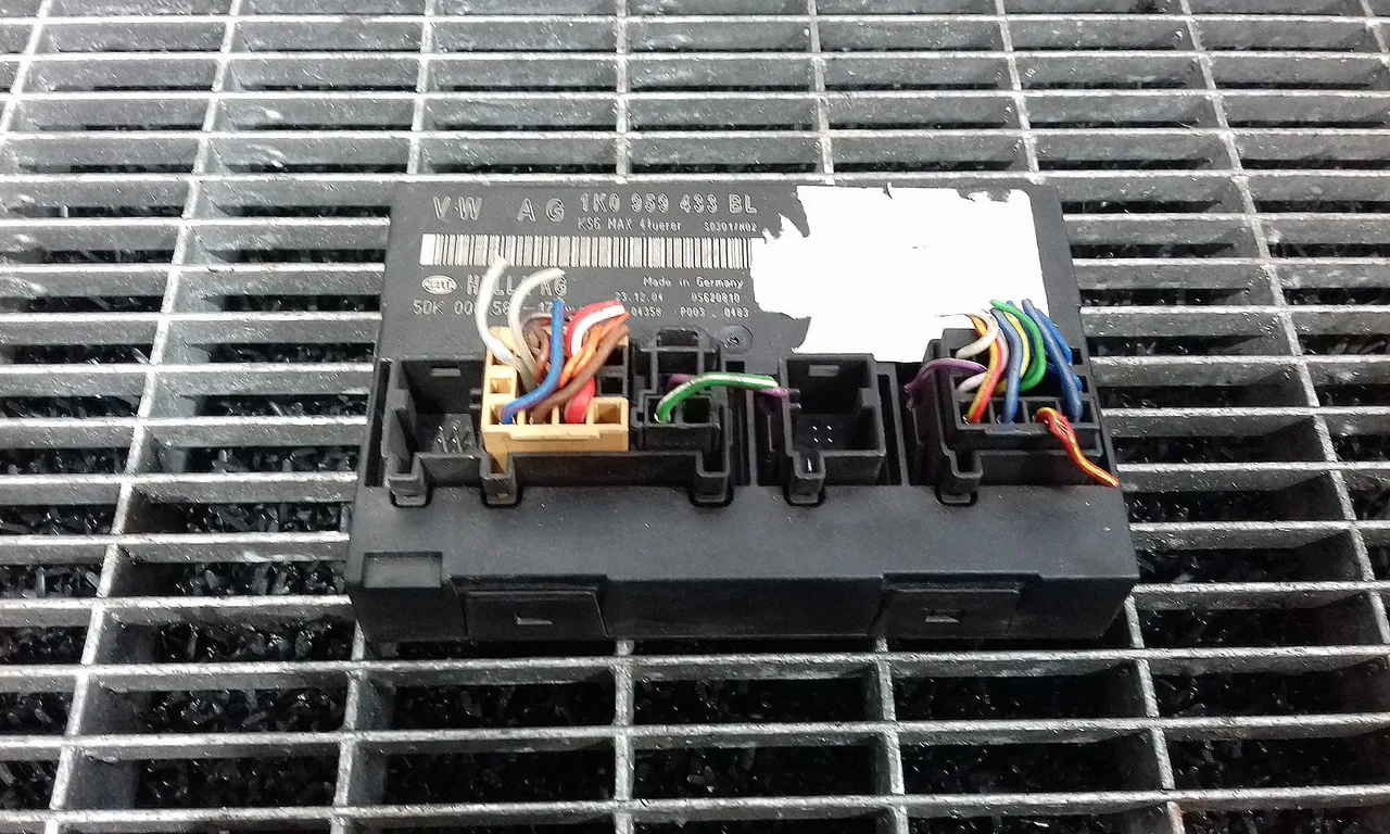 MODUL CONFORT VOLKSWAGEN TOURAN 2003-2011