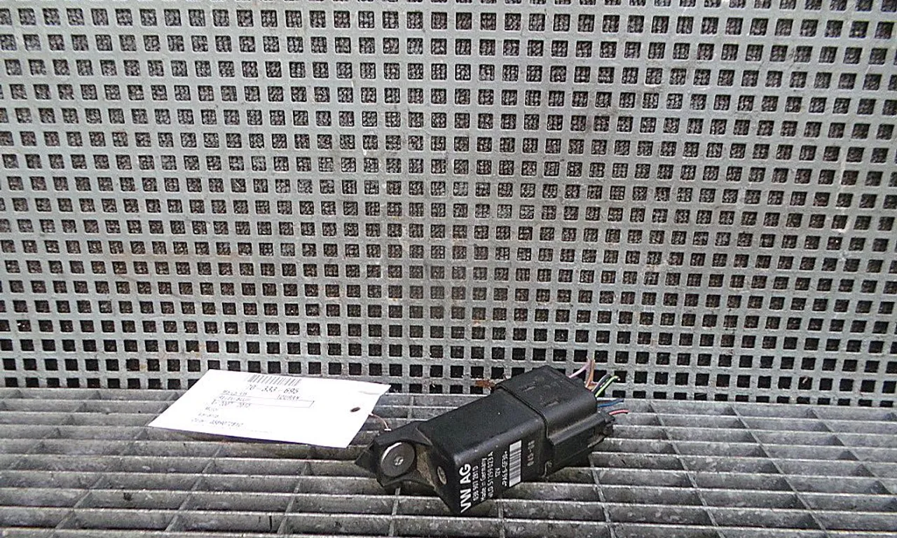 RELEU BUJII VOLKSWAGEN TOURAN 2003-2011