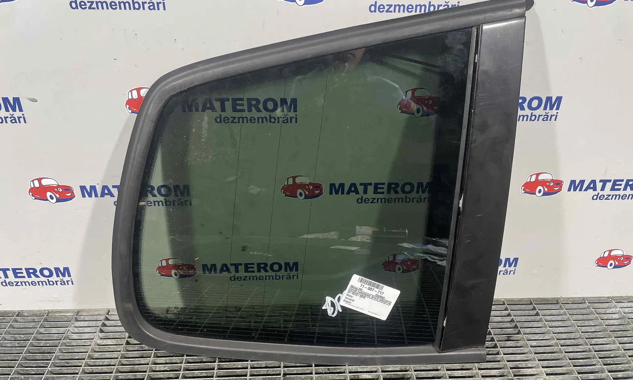 GEAM CAROSERIE SPATE DREAPTA VOLKSWAGEN TOURAN 2010-2016