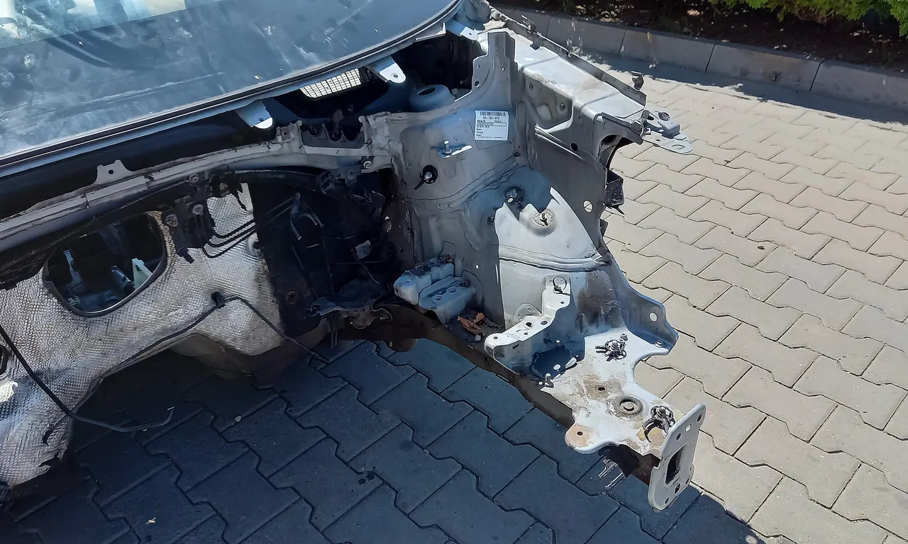 LONJERON STANGA VOLKSWAGEN TOURAN 2010-2016