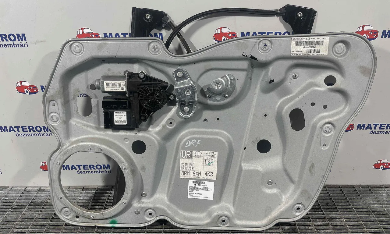 MACARA USA FATA DREAPTA VOLKSWAGEN TOURAN 2010-2016