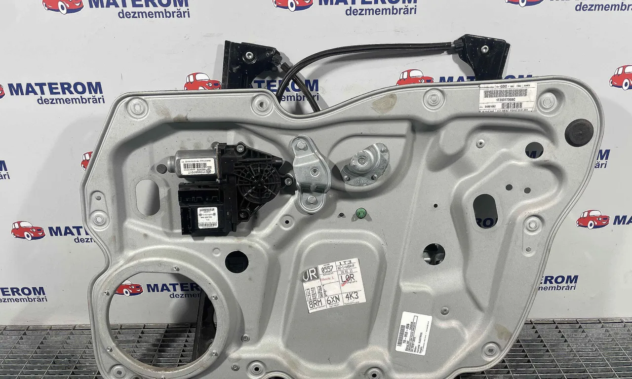 MACARA USA FATA DREAPTA VOLKSWAGEN TOURAN 2010-2016