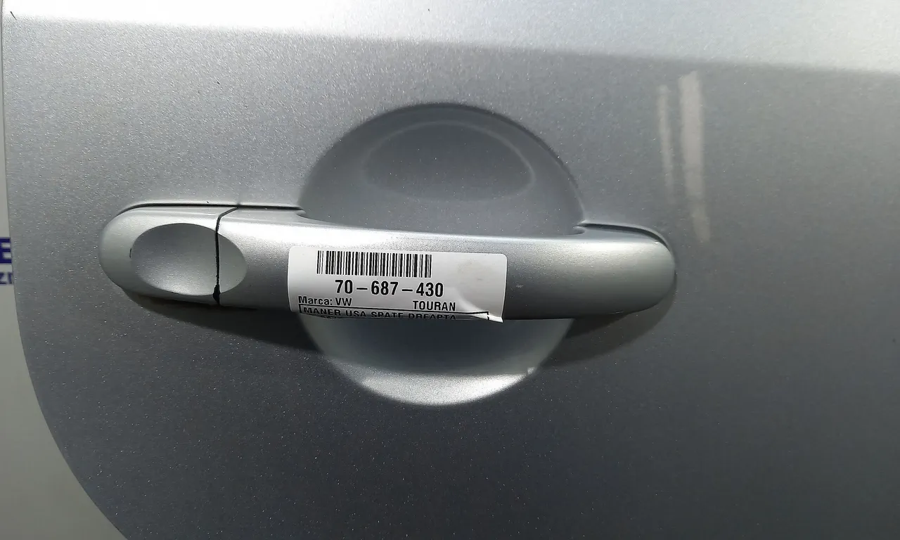 MANER USA SPATE DREAPTA VOLKSWAGEN TOURAN 2010-2016