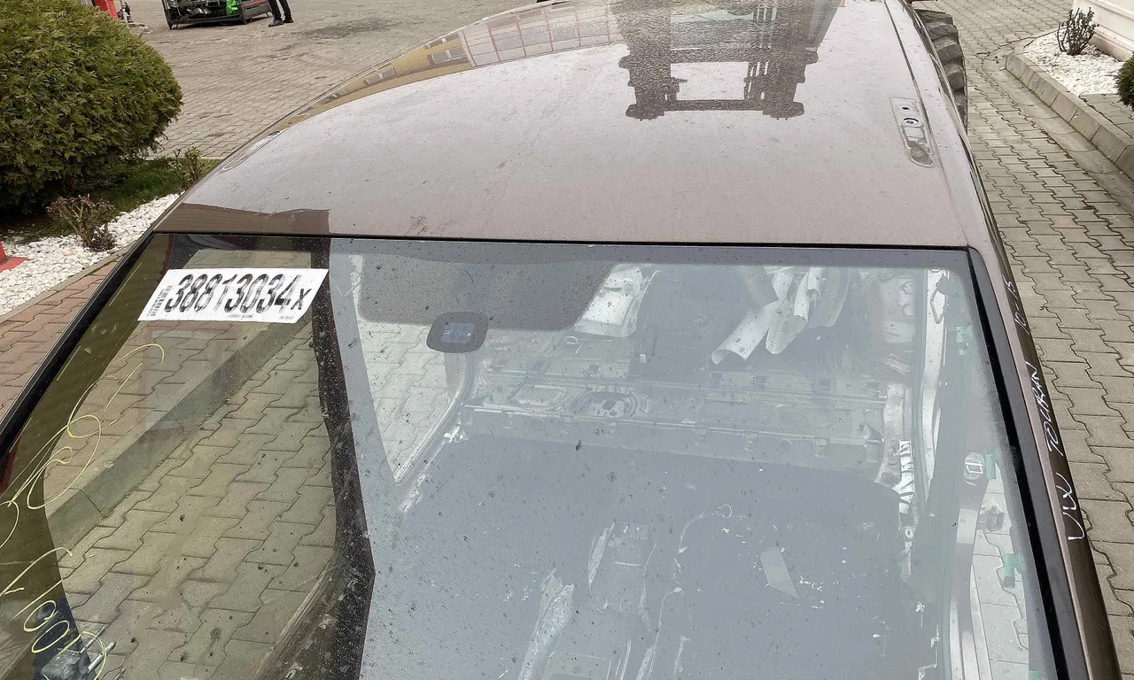 PAVILION VOLKSWAGEN TOURAN 2010-2016