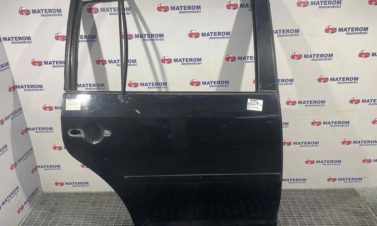 USA SPATE DREAPTA VOLKSWAGEN TOURAN 2010-2016