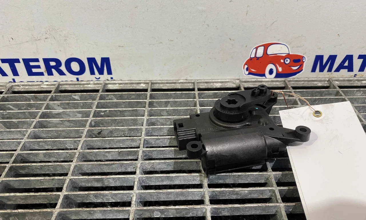 MOTORAS CLAPETA INCALZIRE VOLKSWAGEN TOURAN 2010-2016
