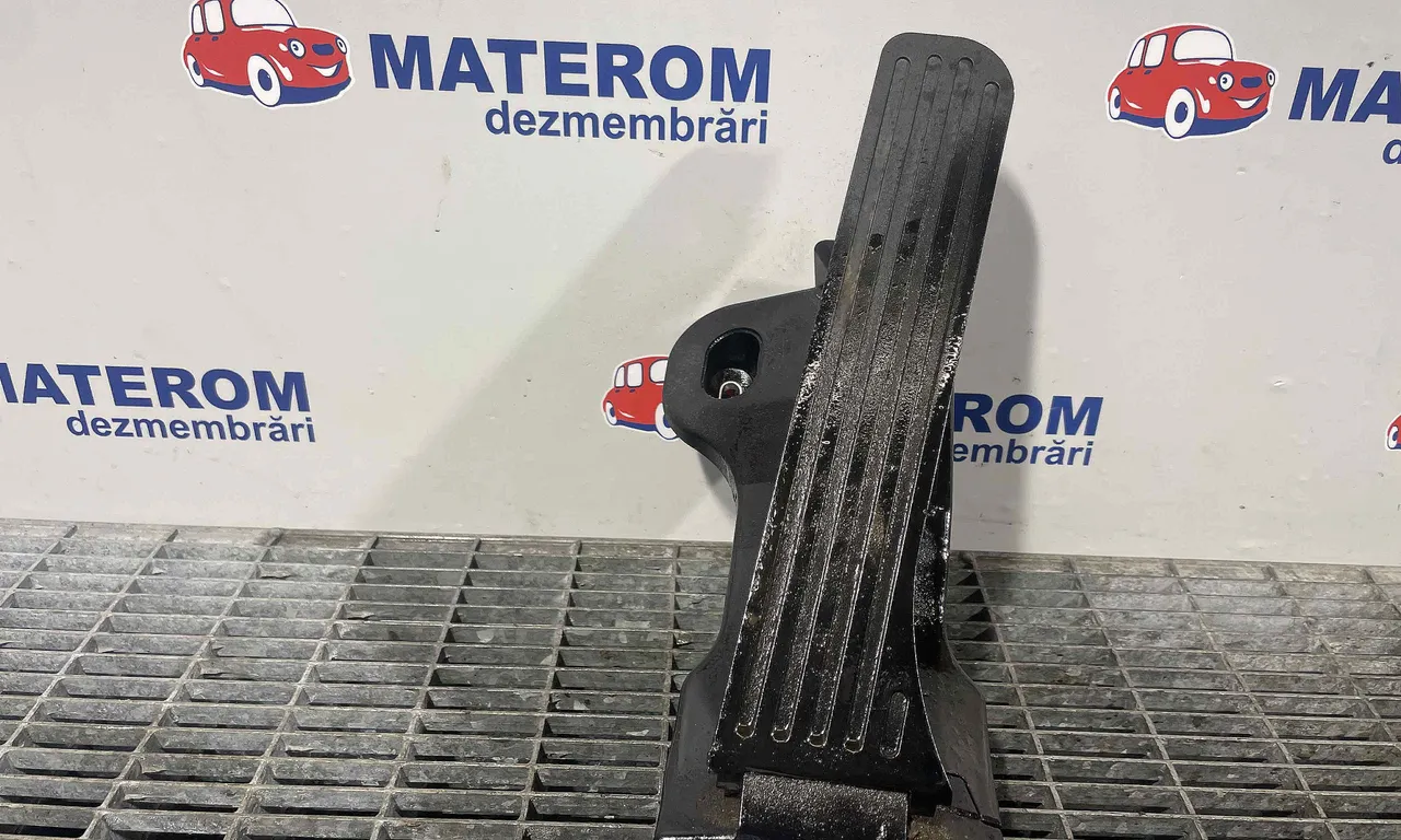PEDALA ACCELERATIE VOLKSWAGEN TOURAN 2010-2016