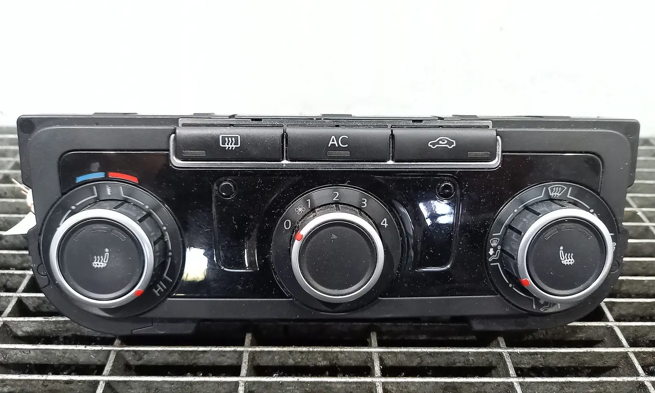 TABLOU COMANDA INCALZIRE VOLKSWAGEN TOURAN 2010-2016