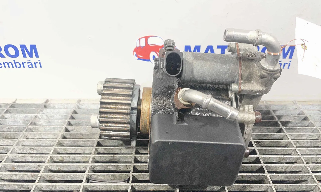 POMPA INALTA PRESIUNE VOLKSWAGEN TOURAN 2010-2016