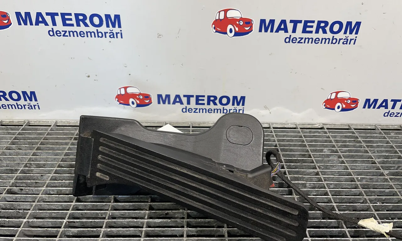 PEDALA ACCELERATIE VOLKSWAGEN TOURAN 2010-2016