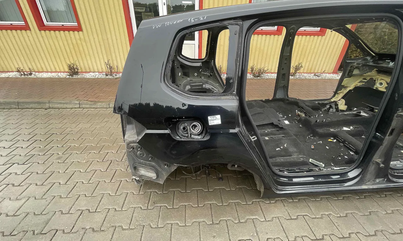 ARIPA SPATE DREAPTA VOLKSWAGEN TOURAN 2015-2021