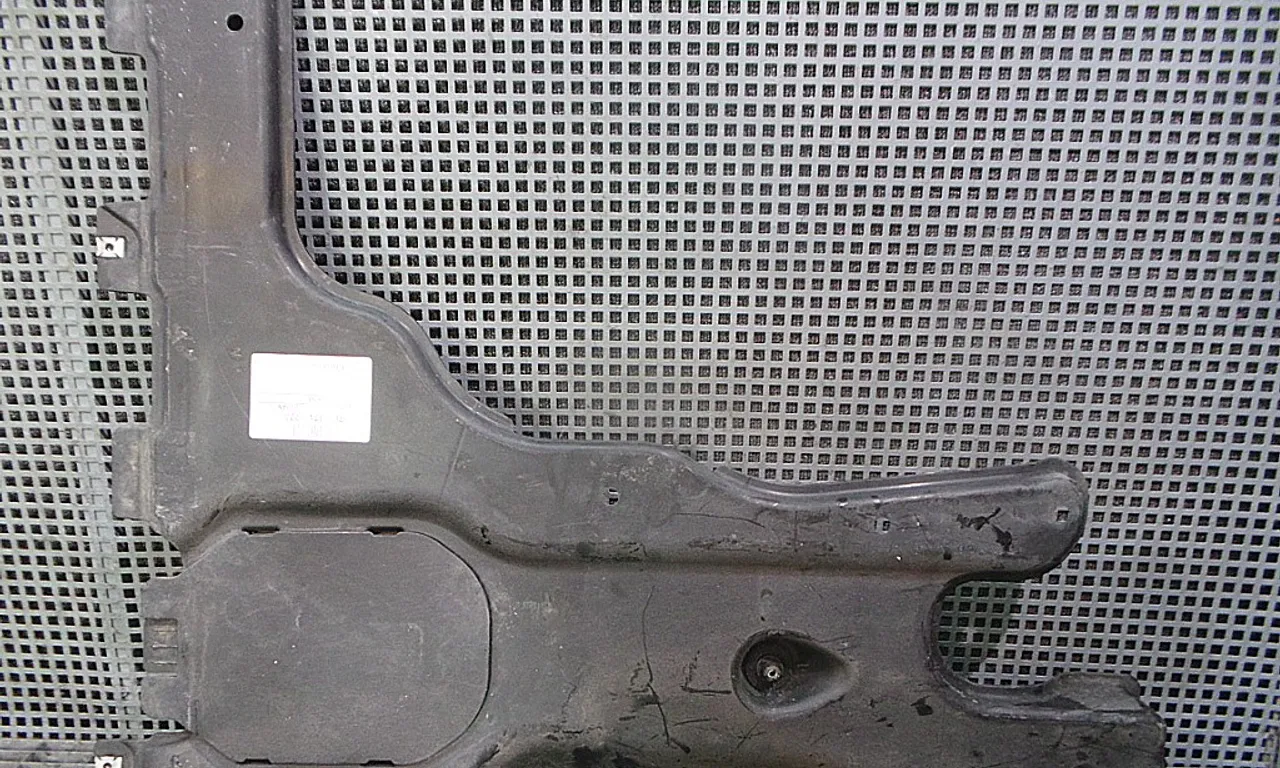 SCUT SUB MASINA VOLKSWAGEN TOURAN 2015-2021