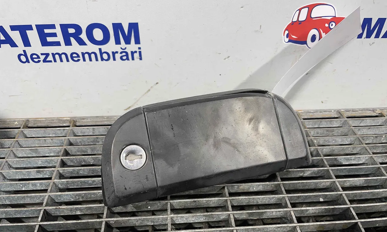 MANER USA FATA DREAPTA VOLKSWAGEN TRANSPORTER T4 bus 1990-2004