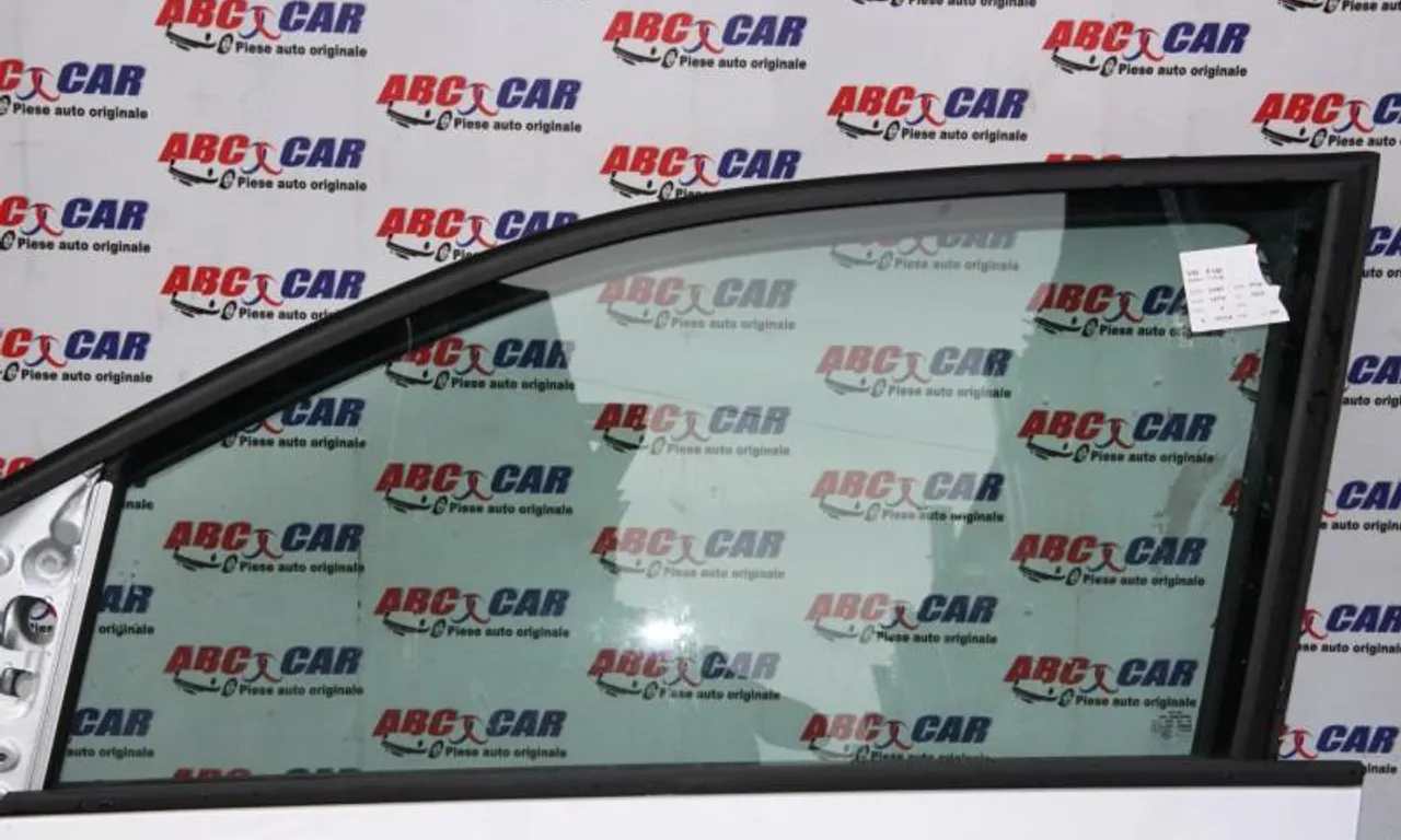 Geam usa stanga fata VOLKSWAGEN UP! 2011-null