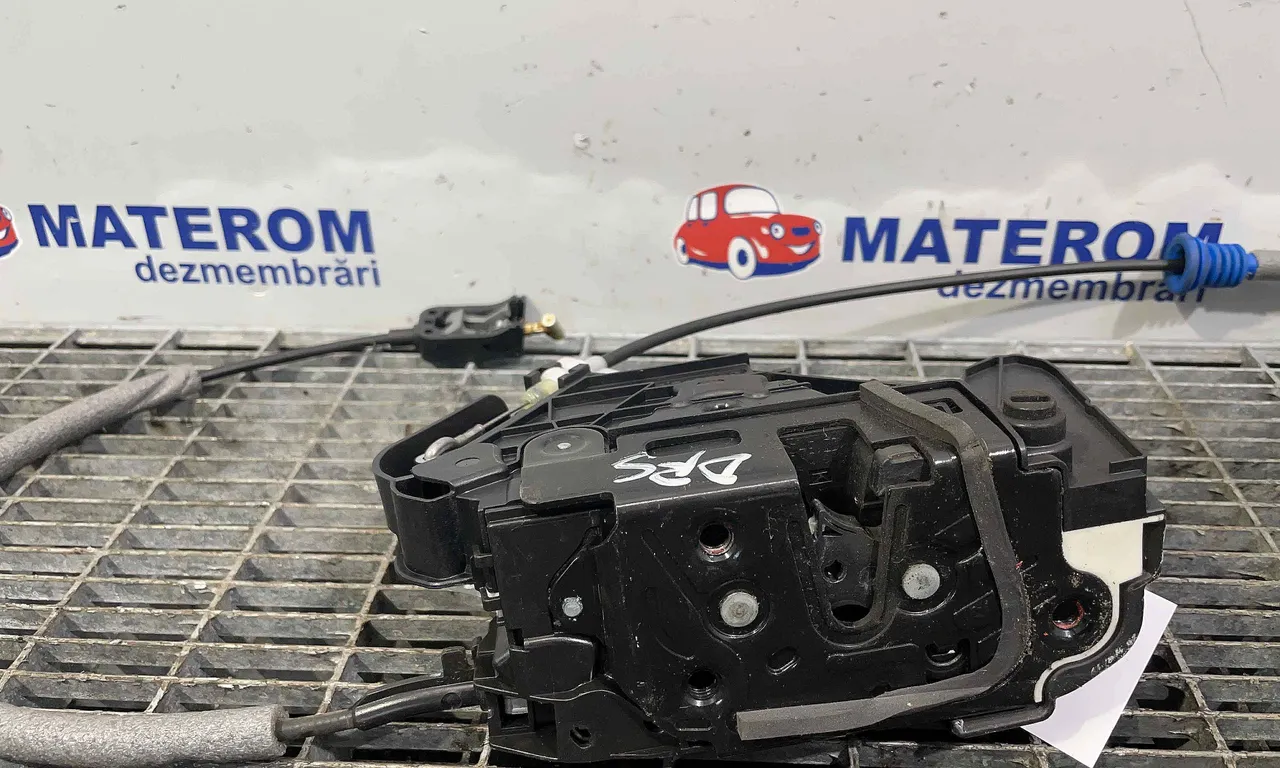 INCUIETOARE USA SPATE DREAPTA VOLKSWAGEN UP! 2011-2016