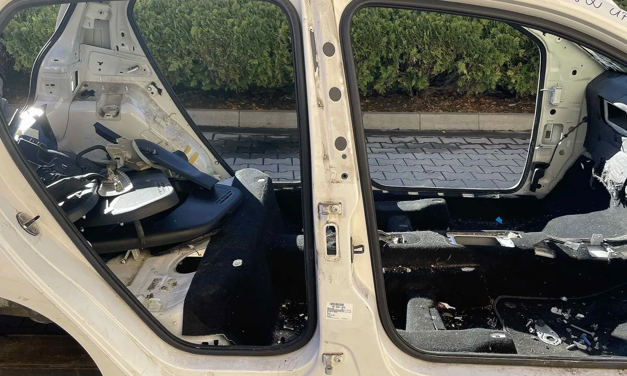 STALP MIJLOC DREAPTA VOLKSWAGEN UP! 2011-2016