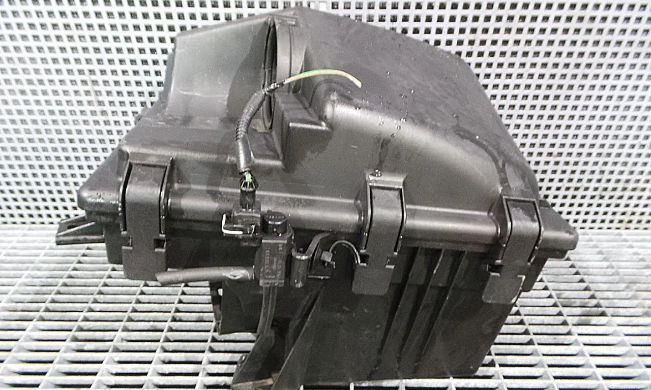 CARCASA FILTRU AER VOLVO S60 I 2000-2010