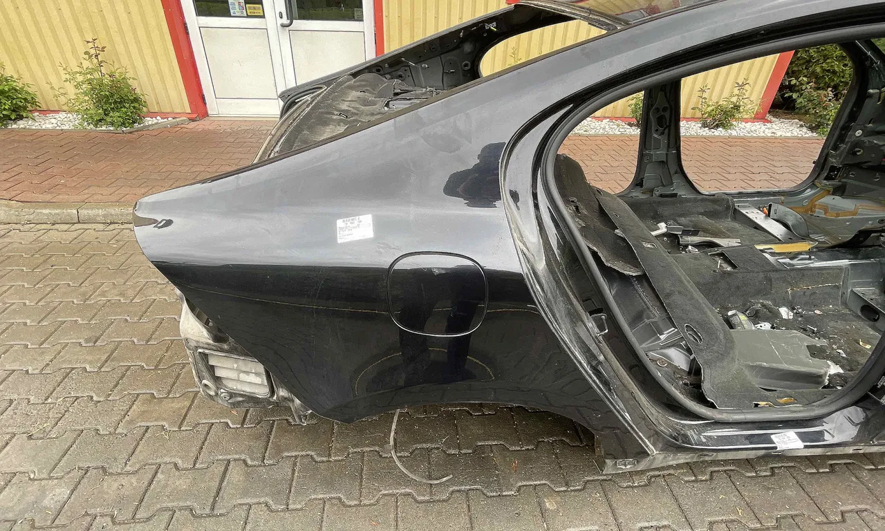 ARIPA SPATE DREAPTA VOLVO S60 II 2010-2019
