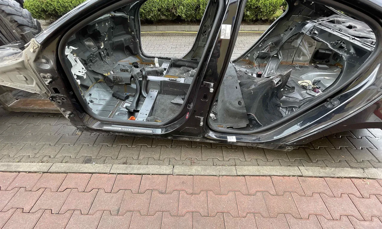 PRAG STANGA VOLVO S60 II 2010-2019