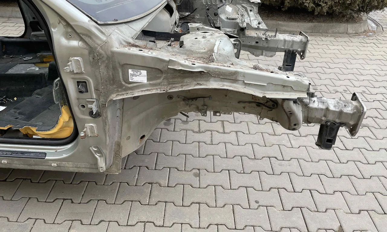 LONJERON DREAPTA VOLVO S80 II 2006-2016