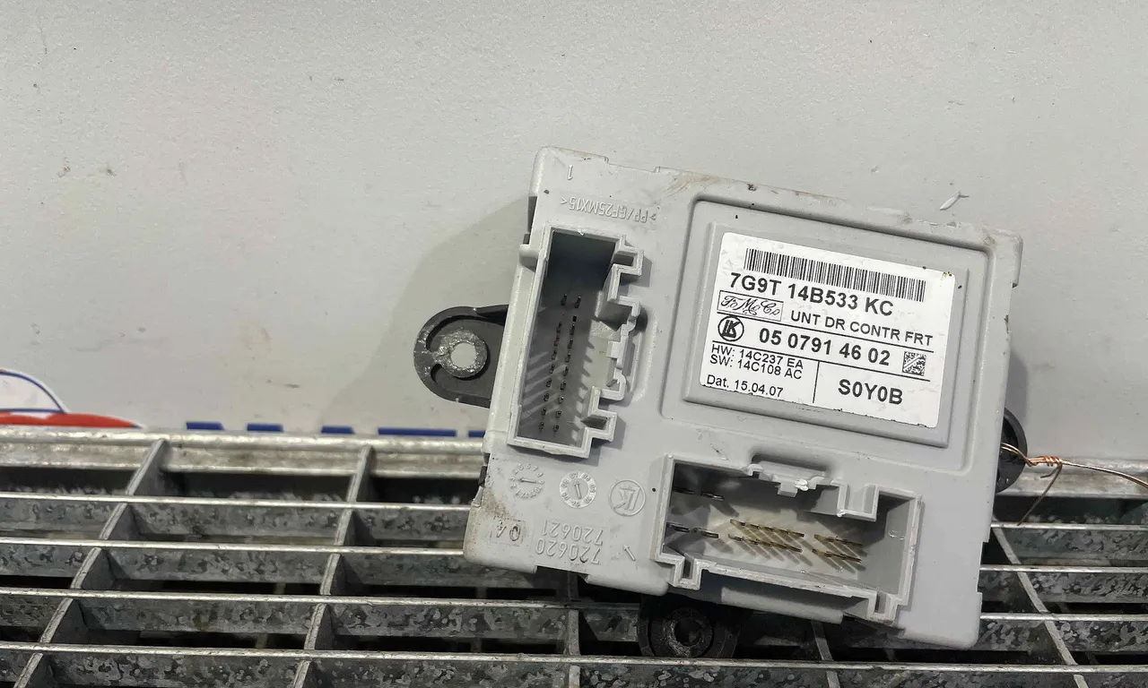 MODUL USA/DREAPTA FATA VOLVO S80 II 2006-2016