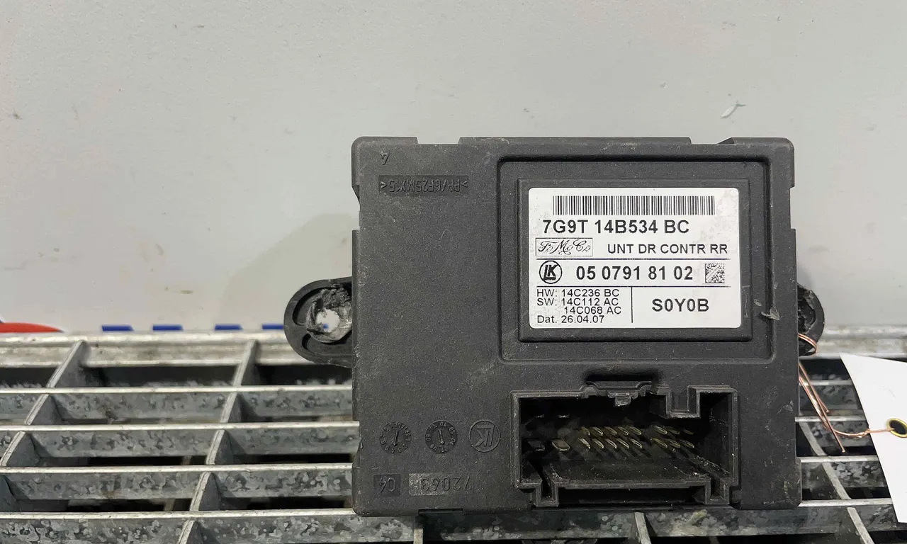 MODUL USA/DREAPTA SPATE VOLVO S80 II 2006-2016