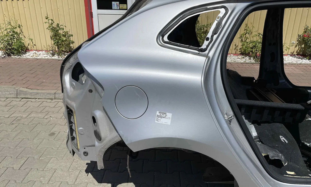 ARIPA SPATE DREAPTA VOLVO V40 2012-2019
