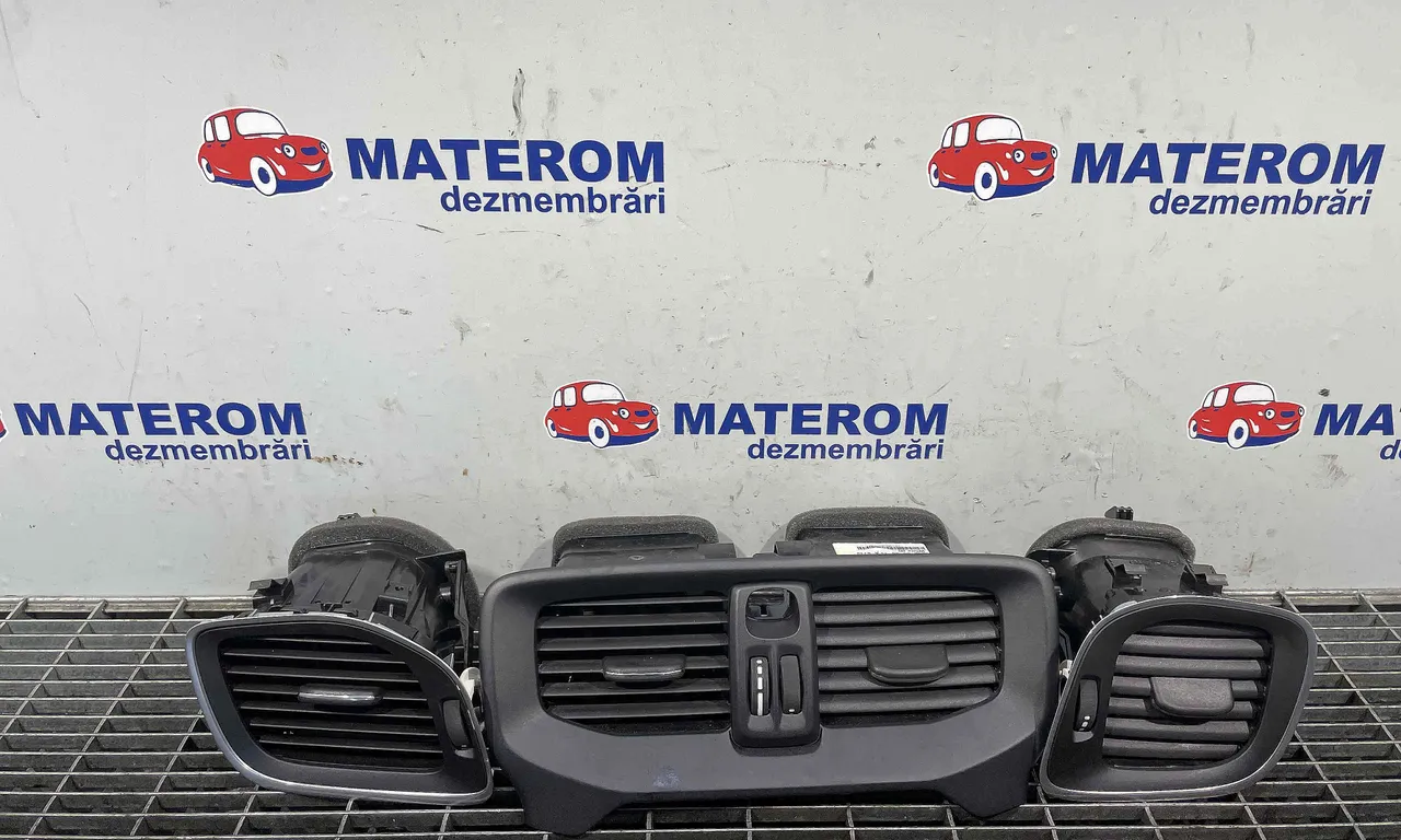 GRILA BORD VOLVO V40 2012-2019