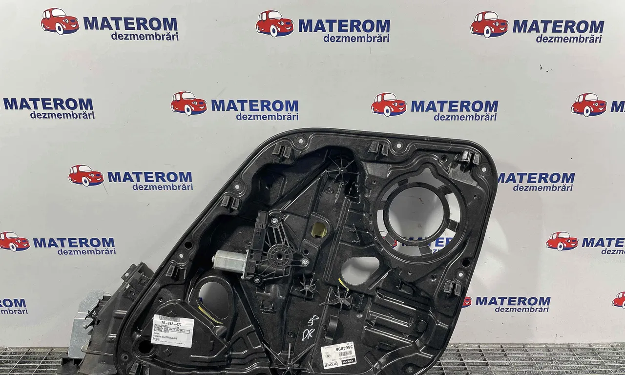 MACARA USA SPATE DREAPTA VOLVO V40 2012-2019