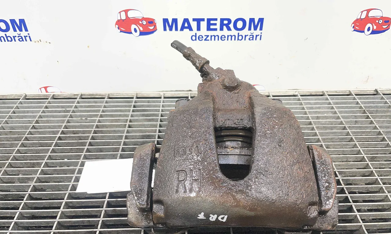 ETRIER FATA DREAPTA VOLVO V40 2012-2019