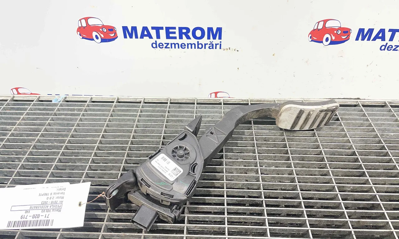 PEDALA ACCELERATIE VOLVO V40 2012-2019