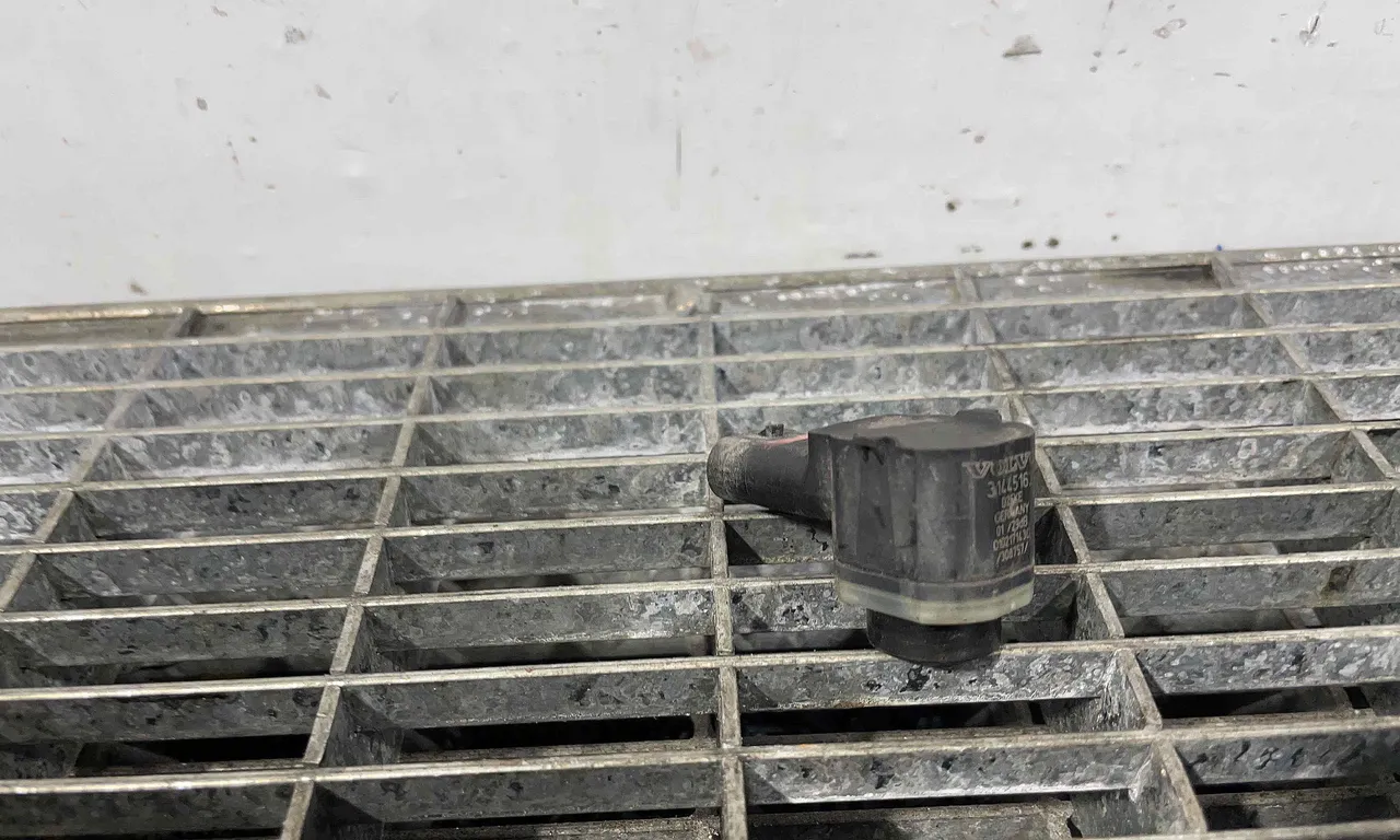 SENZOR PARCARE SPATE VOLVO V40 2012-2019
